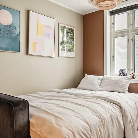 Location - Location - Location I Peace & Sonos Lägenhet Bergen