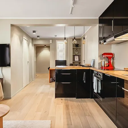 Location - Location - Location I Peace & Sonos *